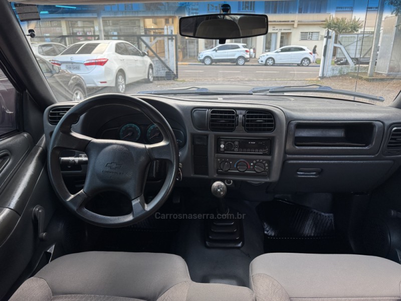 S10 2.4 MPFI ADVANTAGE 4X2 CD 8V FLEX 4P MANUAL - 2011 - GARIBALDI