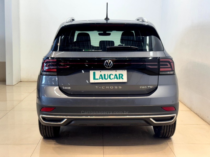 T-CROSS 1.4 HIGHLINE TSI 16V FLEX 4P AUTOMÁTICO - 2024 - CASCA