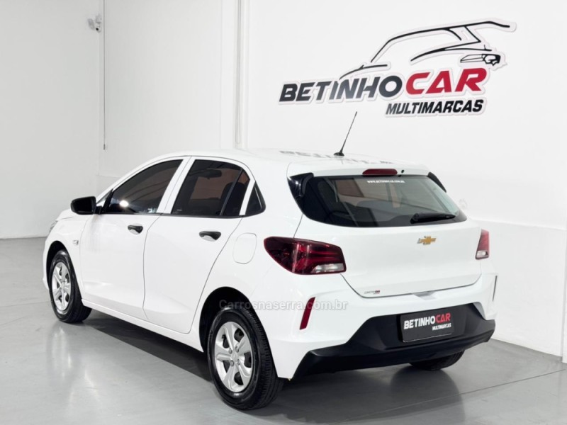 ONIX 1.0 LT 12V FLEX 4P MANUAL - 2021 - ESTâNCIA VELHA