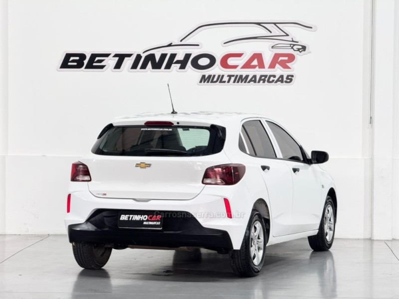 ONIX 1.0 LT 12V FLEX 4P MANUAL - 2021 - ESTâNCIA VELHA