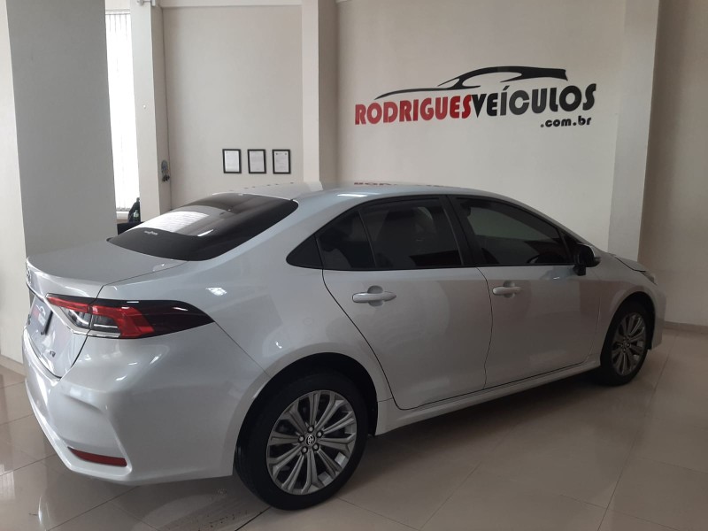 COROLLA 2.0 XEI 16V FLEX 4P AUTOMÁTICO - 2021 - CAXIAS DO SUL
