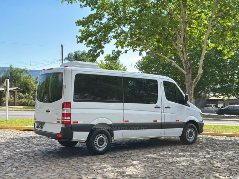 SPRINTER 2.2 415 CDI VAN 10 LUGARES TETO BAIXO 16V BI-TURBO DIESEL MANUAL - 2018 - DOIS IRMãOS