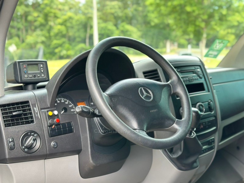 SPRINTER 2.2 415 CDI VAN 10 LUGARES TETO BAIXO 16V BI-TURBO DIESEL MANUAL - 2018 - DOIS IRMãOS