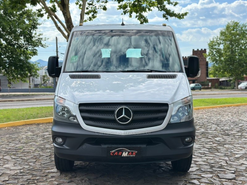 SPRINTER 2.2 415 CDI VAN 10 LUGARES TETO BAIXO 16V BI-TURBO DIESEL MANUAL - 2018 - DOIS IRMãOS