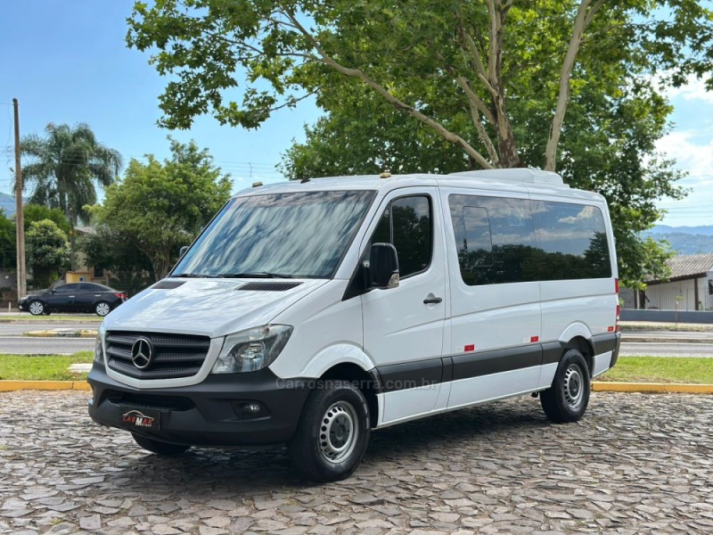 sprinter 2.2 415 cdi van 10 lugares teto baixo 16v bi turbo diesel manual 2018 dois irmaos