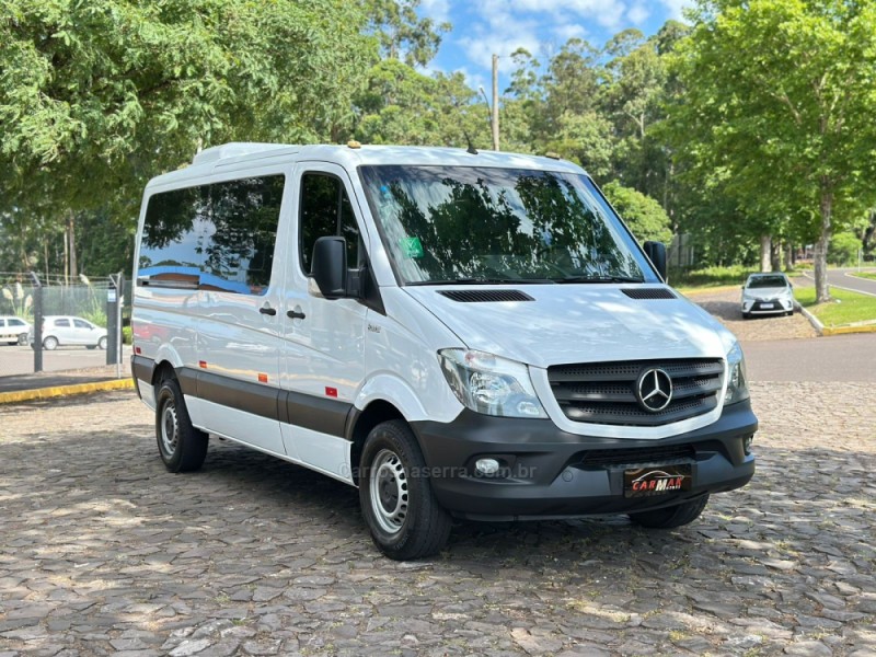 SPRINTER 2.2 415 CDI VAN 10 LUGARES TETO BAIXO 16V BI-TURBO DIESEL MANUAL - 2018 - DOIS IRMãOS