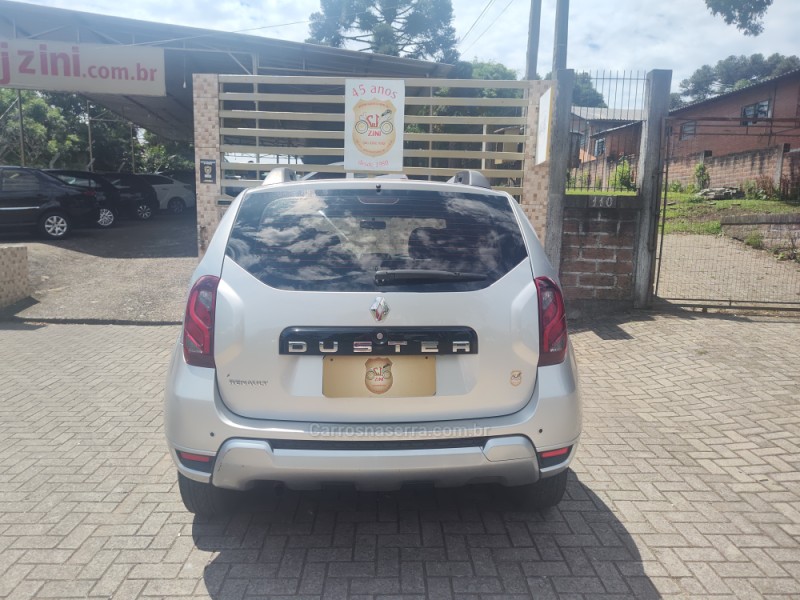 DUSTER 1.6 DYNAMIQUE 4X2 16V FLEX 4P MANUAL - 2016 - CANELA