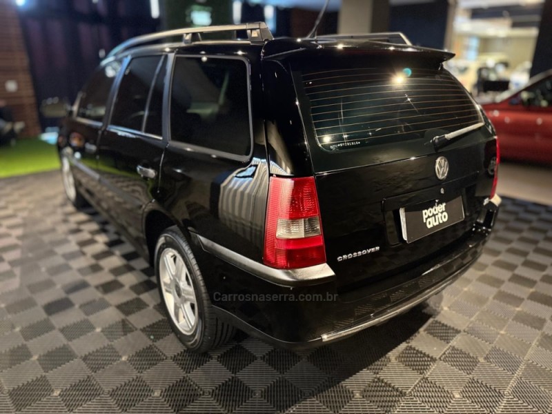 PARATI 2.0 MI CROSSOVER 8V GASOLINA 4P MANUAL G.III - 2005 - FARROUPILHA