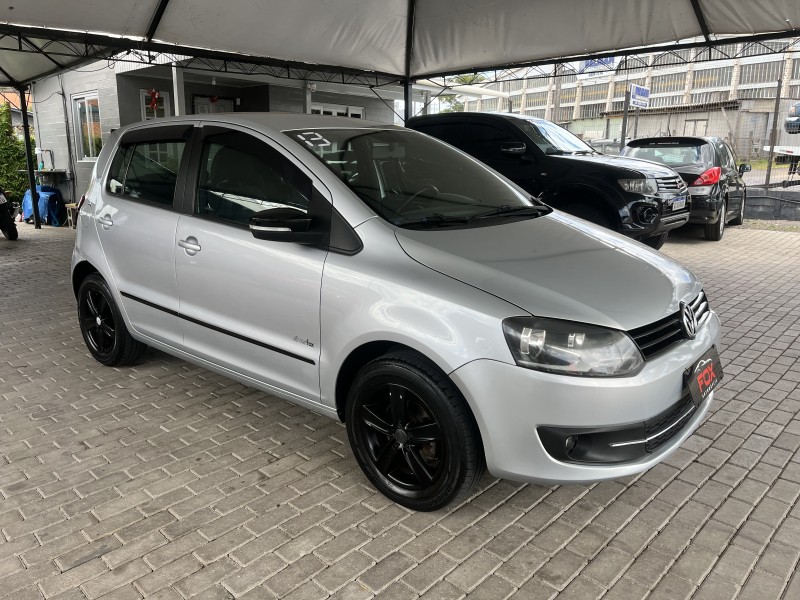 FOX 1.0 MI SILVERFOX 8V FLEX 4P MANUAL - 2013 - CAXIAS DO SUL