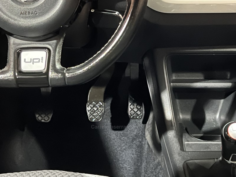 UP 1.0 CROSS T.FLEX 12V 4P MANUAL - 2016 - BENTO GONçALVES