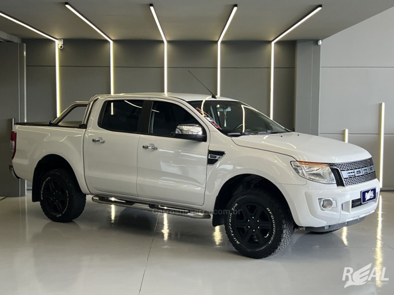 RANGER 2.5 XLT 4X2 CD 16V FLEX 4P MANUAL - 2014 - SAPIRANGA