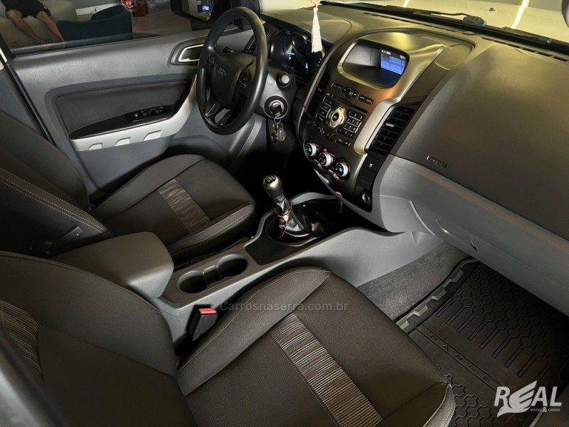 RANGER 2.5 XLT 4X2 CD 16V FLEX 4P MANUAL - 2014 - SAPIRANGA
