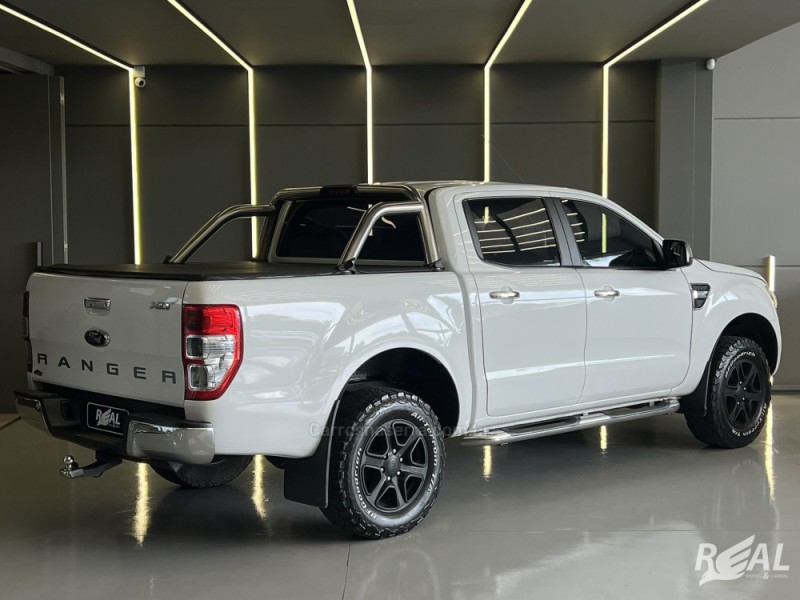 RANGER 2.5 XLT 4X2 CD 16V FLEX 4P MANUAL - 2014 - SAPIRANGA