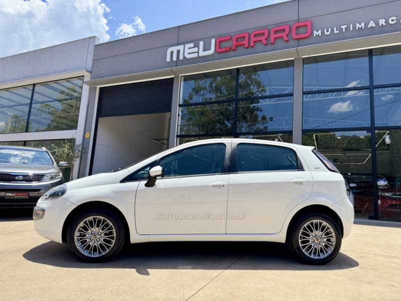 PUNTO 1.6 ESSENCE 16V FLEX 4P MANUAL - 2015 - LAJEADO