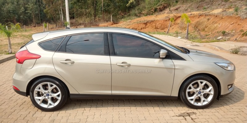 FOCUS 1.6 SE 16V FLEX 4P MANUAL - 2016 - SãO MARCOS