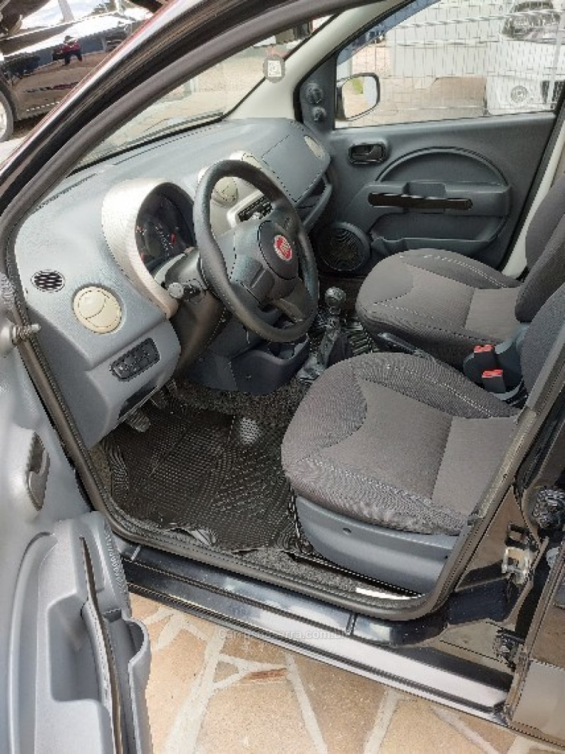 UNO 1.0 EVO WAY 8V FLEX 4P MANUAL - 2013 - TRêS COROAS