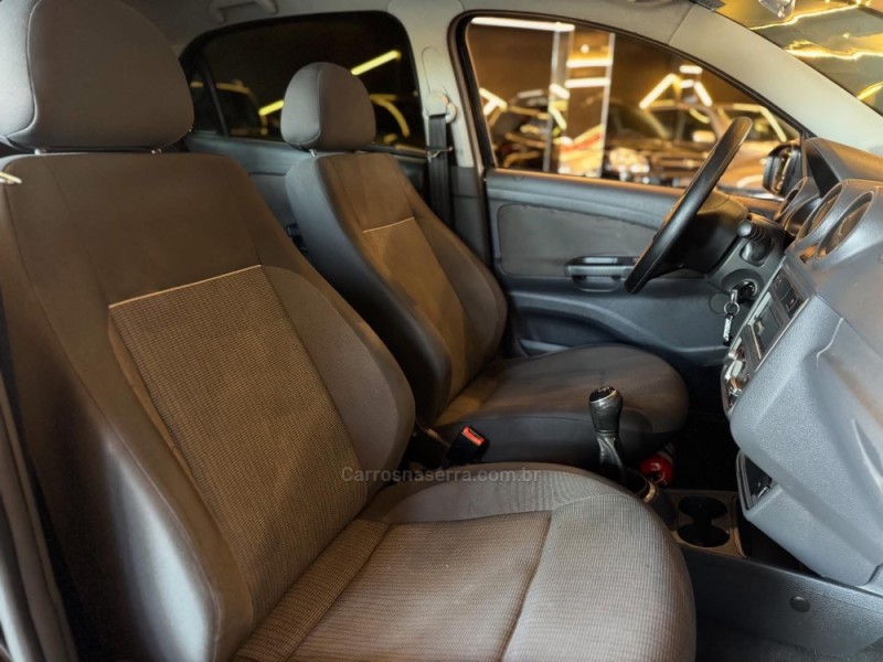 GOL 1.0 MI TREND 8V FLEX 4P MANUAL - 2013 - NOVO HAMBURGO