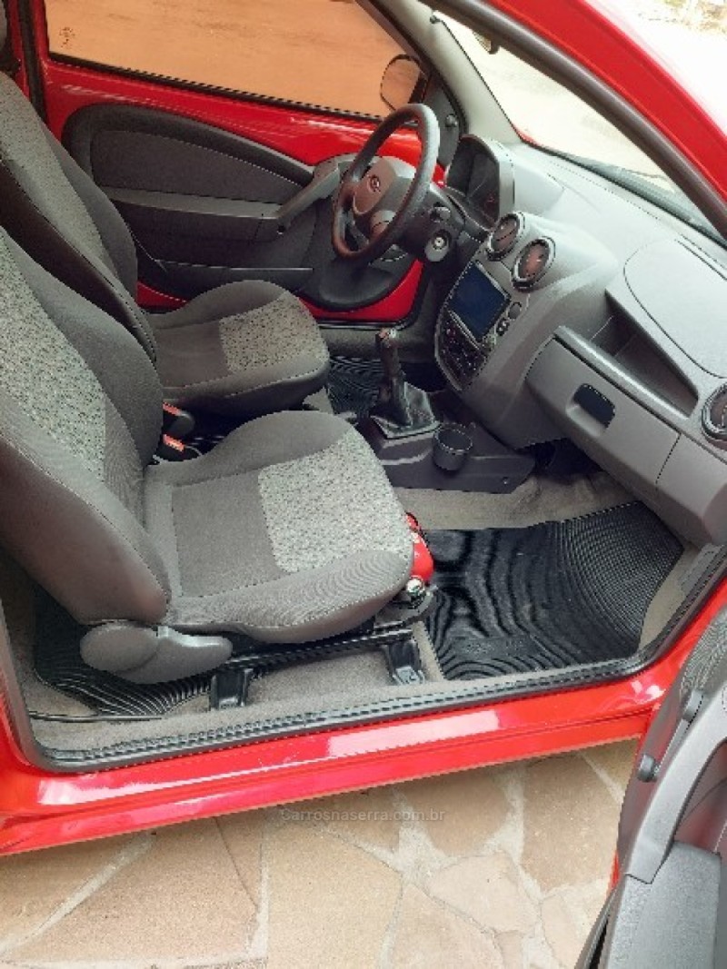 KA 1.0 I 8V GASOLINA 2P MANUAL - 2013 - TRêS COROAS