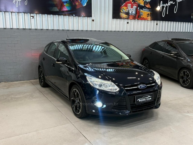 FOCUS 2.0 TITANIUM PLUS HATCH 16V FLEX 4P AUTO - 2015 - CAXIAS DO SUL