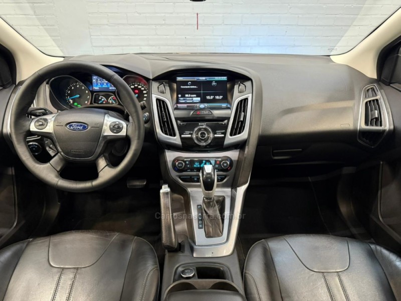 FOCUS 2.0 TITANIUM PLUS HATCH 16V FLEX 4P AUTO - 2015 - CAXIAS DO SUL