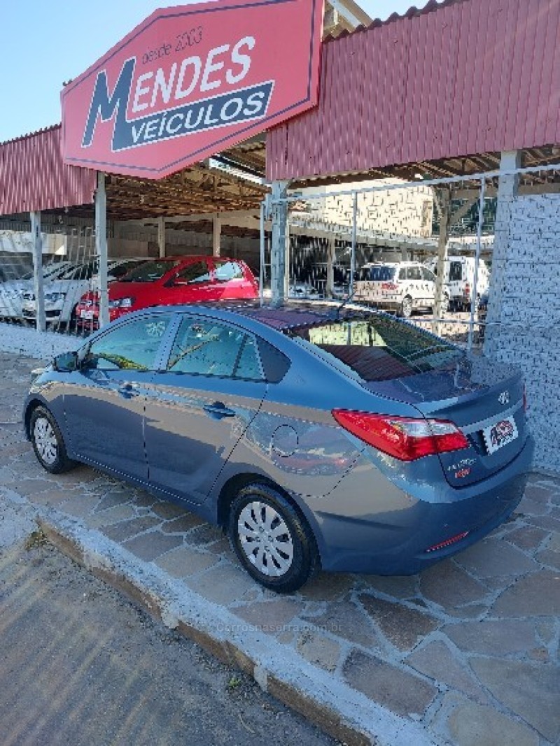 HB20S 1.0 COMFORT 12V FLEX 4P MANUAL - 2015 - TRêS COROAS