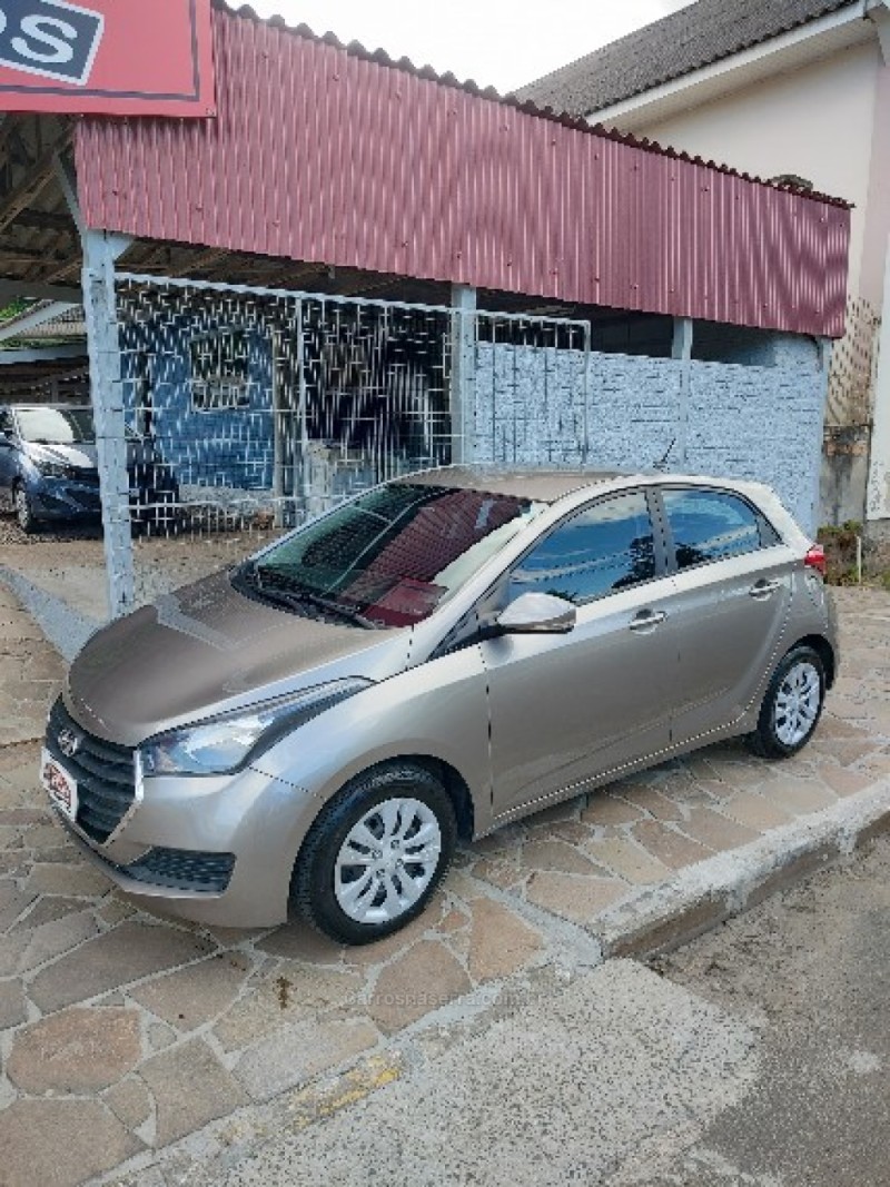 hb20 1.6 comfort plus 16v flex 4p automatico 2016 tres coroas