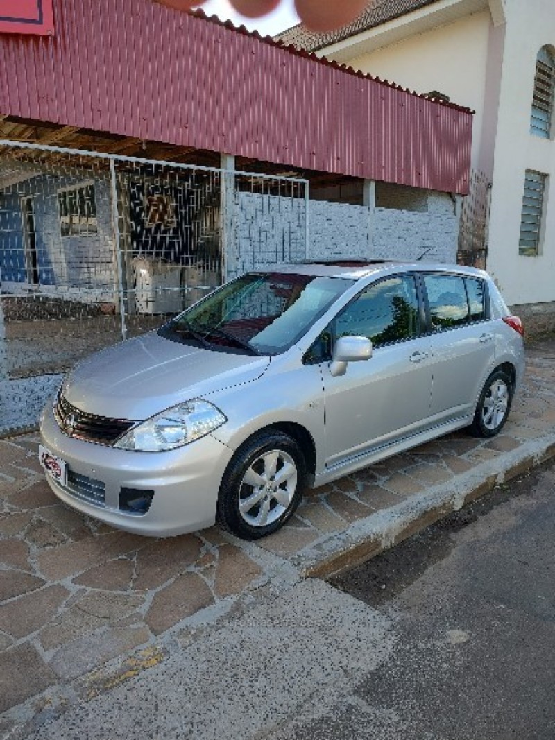 tiida 1.8 sl 16v flex 4p manual 2014 tres coroas
