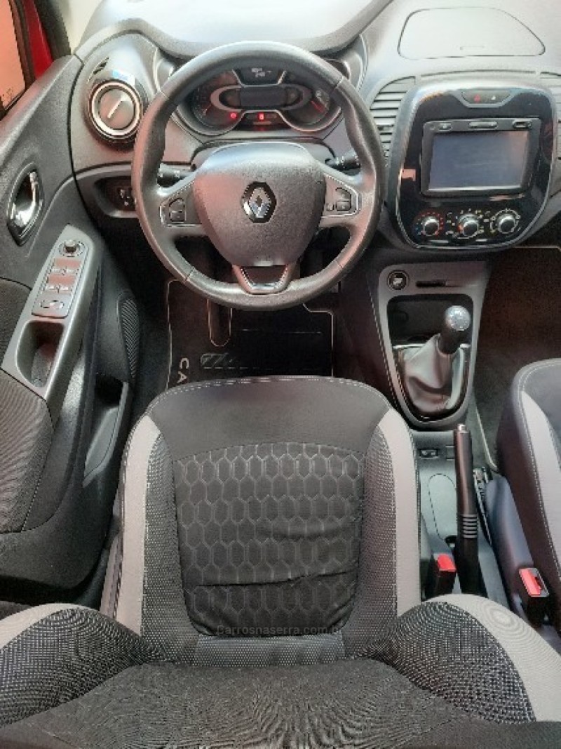 CAPTUR 1.6 16V SCE FLEX ZEN MANUAL - 2017 - TRêS COROAS