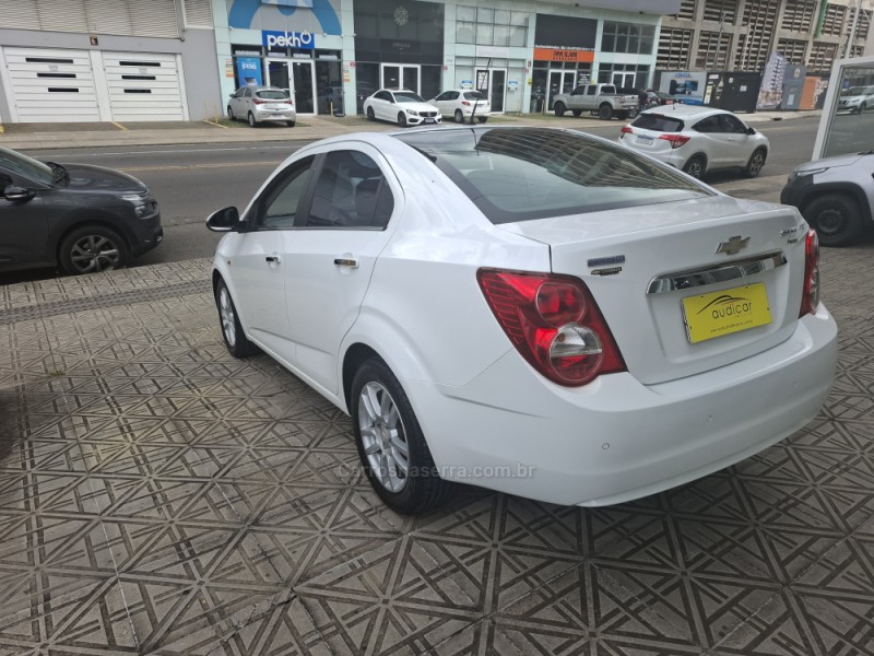 SONIC 1.6 LTZ SEDAN 16V FLEX 4P AUTOMÁTICO - 2014 - CAXIAS DO SUL