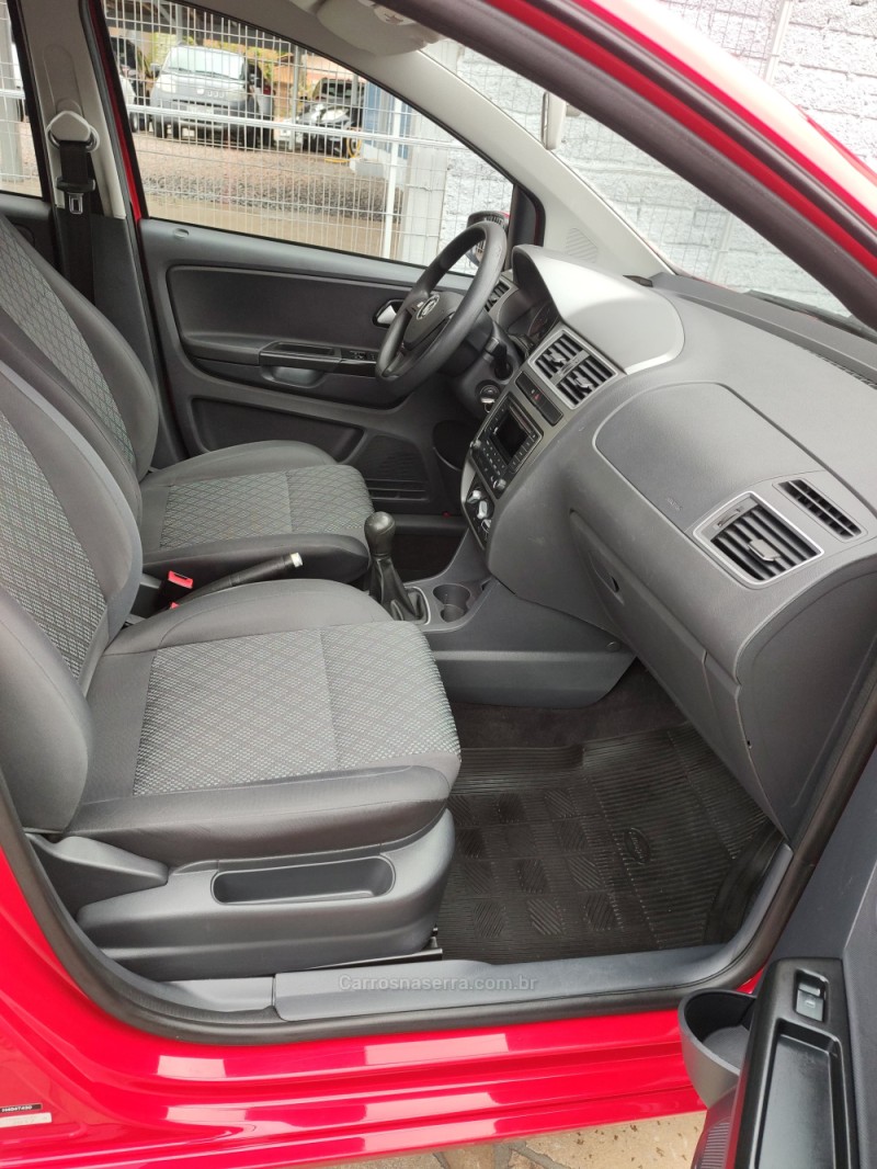 FOX 1.6 MI 8V FLEX 4P MANUAL - 2017 - TRêS COROAS