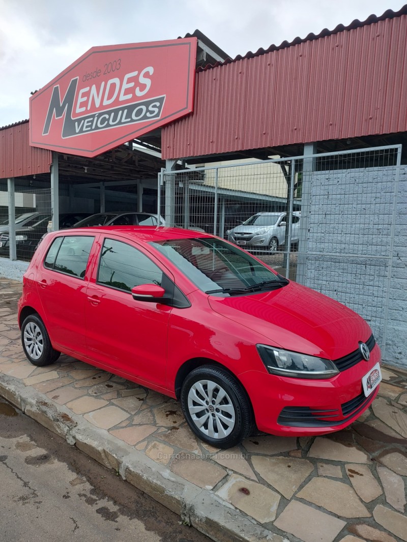 FOX 1.6 MI 8V FLEX 4P MANUAL - 2017 - TRêS COROAS