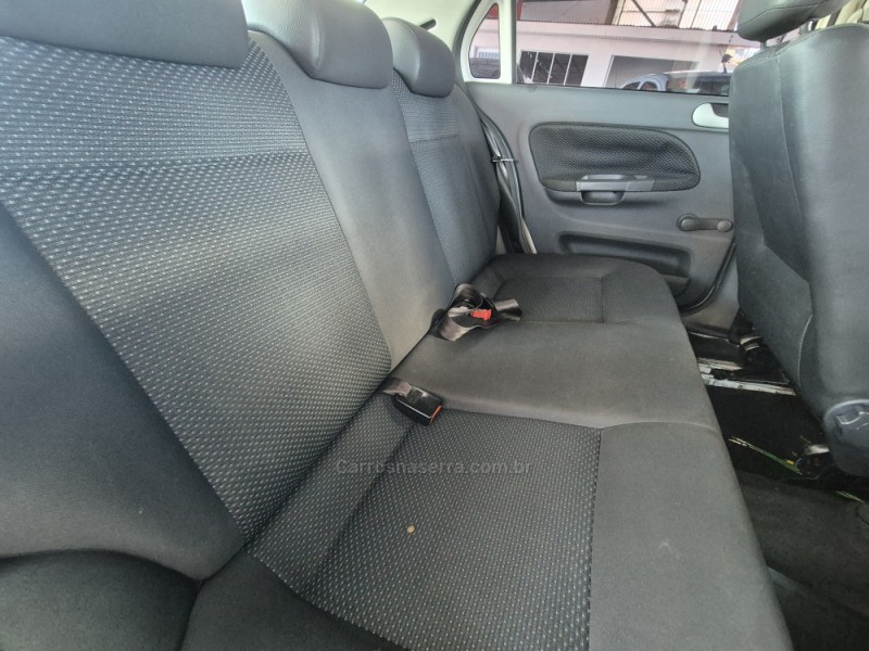 VOYAGE 1.0 MI TRENDLINE 8V FLEX 4P MANUAL - 2015 - CAXIAS DO SUL