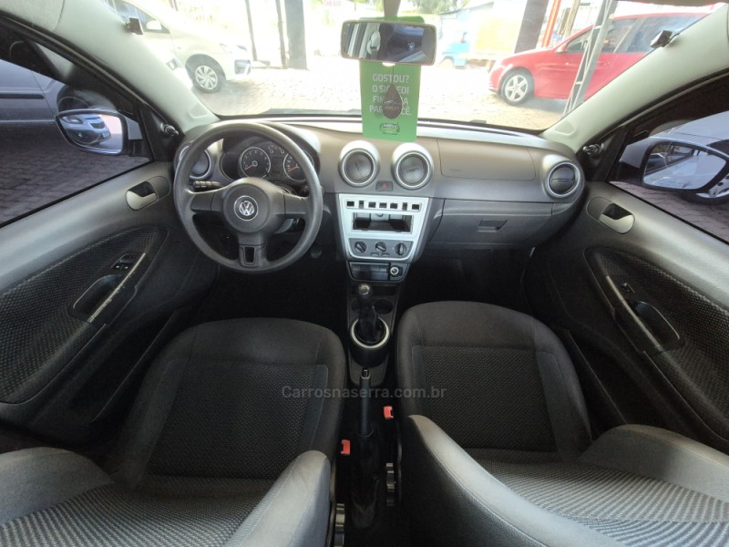 VOYAGE 1.0 MI TRENDLINE 8V FLEX 4P MANUAL - 2015 - CAXIAS DO SUL