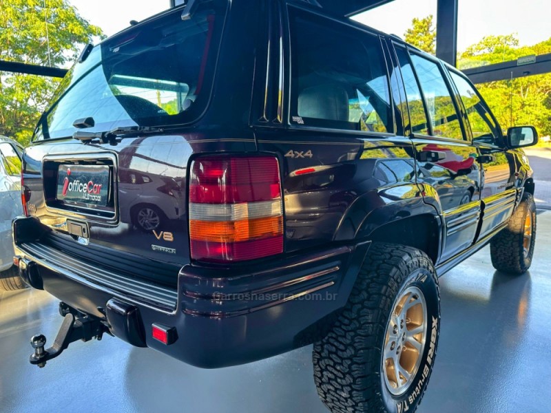 GRAND CHEROKEE 5.2 LIMITED 4X4 V8 16V GASOLINA 4P AUTOMÁTICO - 1998 - TRêS COROAS