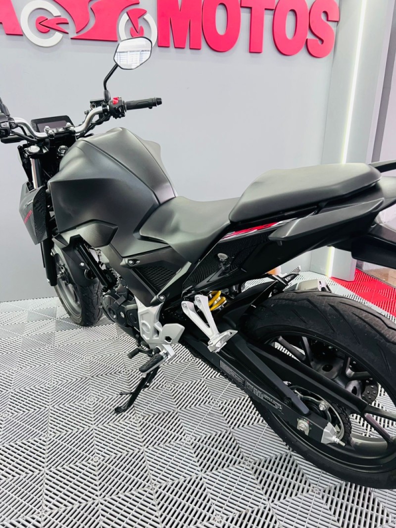 CB 300F TWISTER  - 2024 - CAMPO BOM