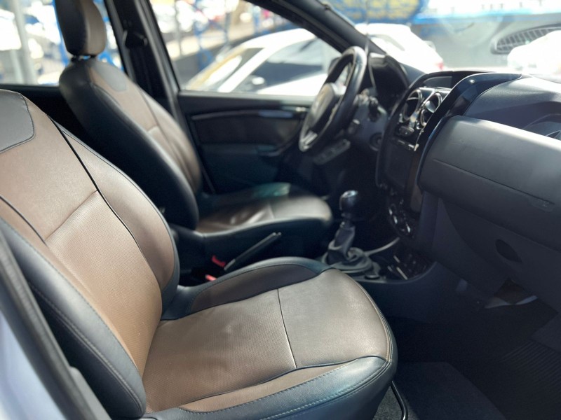 DUSTER 2.0 DYNAMIQUE 4X2 16V FLEX 4P MANUAL - 2016 - CAXIAS DO SUL