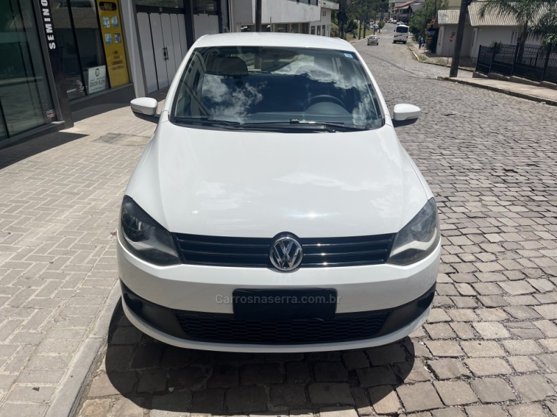 FOX 1.0 ITREND 8V FLEX 4P MANUAL - 2014 - VERANóPOLIS