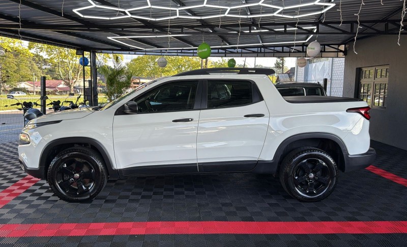 TORO 1.8 16V EVO FLEX FREEDOM AUTOMÁTICO - 2017 - CANELA