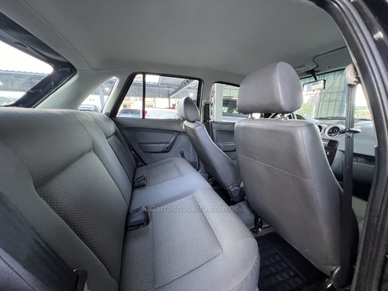 GOL 1.0 MI CITY 8V FLEX 4P MANUAL G.IV - 2008 - BOM PRINCíPIO