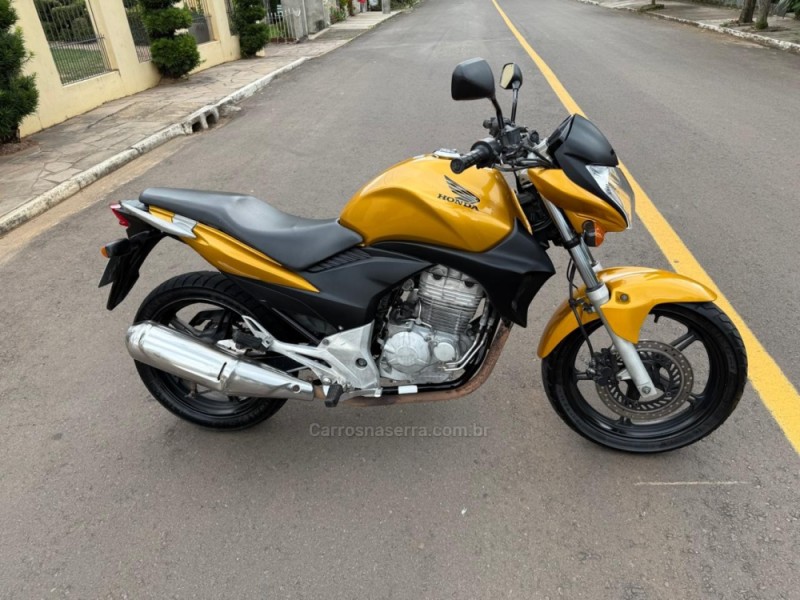 CB 300R ABS - 2010 - IVOTI