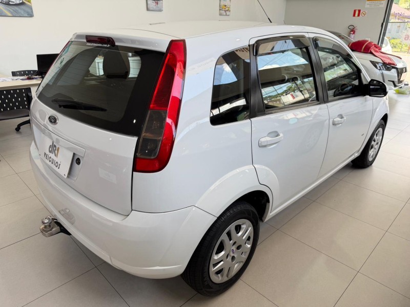 FIESTA 1.0 SE 8V FLEX 4P MANUAL - 2014 - CAXIAS DO SUL