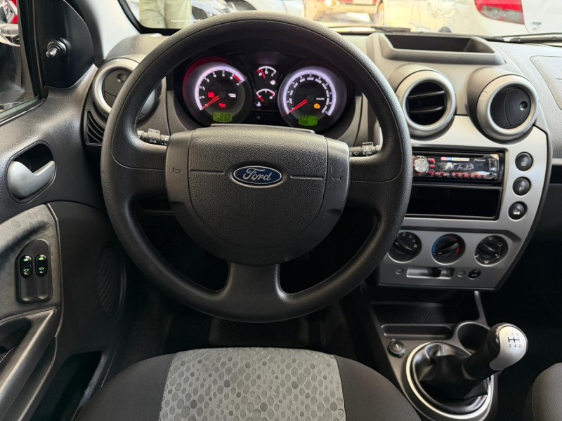 FIESTA 1.0 SE 8V FLEX 4P MANUAL - 2014 - CAXIAS DO SUL