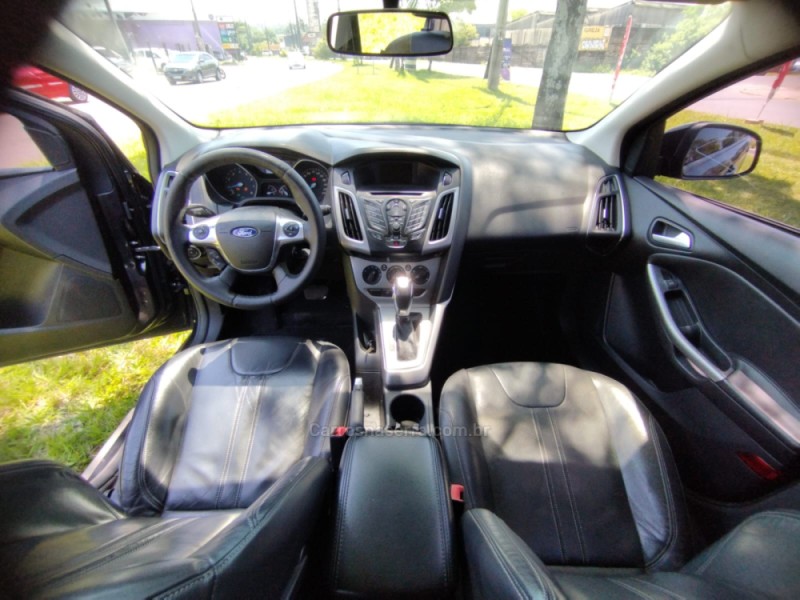 FOCUS 2.0 SE HATCH 16V FLEX 4P AUTO - 2015 - NOVO HAMBURGO