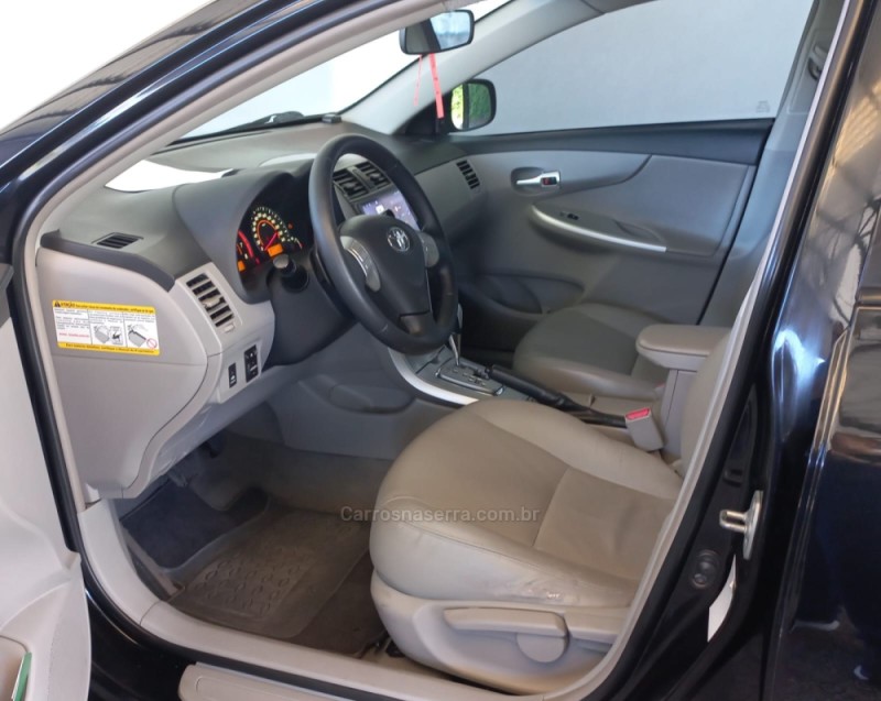 COROLLA 2.0 XEI 16V FLEX 4P AUTOMÁTICO - 2012 - CAXIAS DO SUL