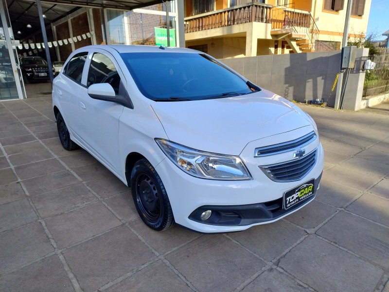 ONIX 1.0 MPFI LT 8V FLEX 4P MANUAL - 2013 - VACARIA