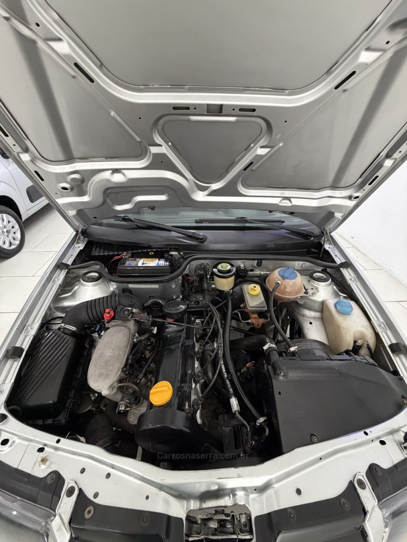 SAVEIRO 1.8 MI SUMMER CS 8V GASOLINA 2P MANUAL - 2002 - CAXIAS DO SUL