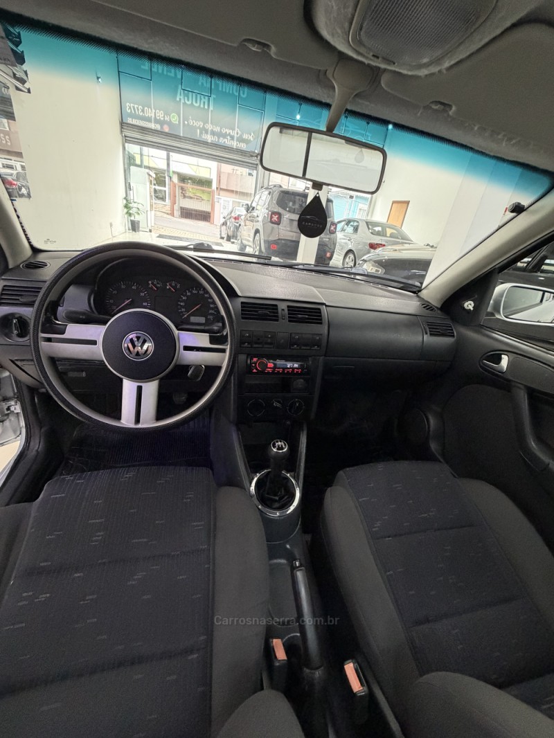 SAVEIRO 1.8 MI SUMMER CS 8V GASOLINA 2P MANUAL - 2002 - CAXIAS DO SUL