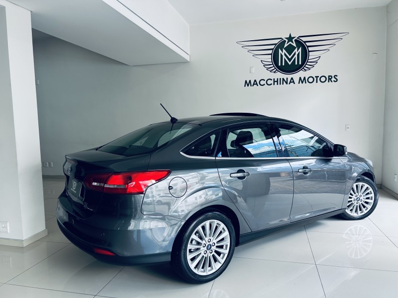 FOCUS 2.0 TITANIUM FASTBACK 16V FLEX 4P AUTOMÁTICO - 2018 - CAXIAS DO SUL
