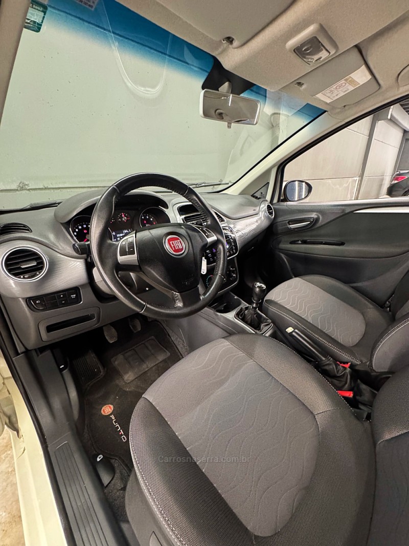 PUNTO 1.4 ATTRACTIVE ITALIA 8V FLEX 4P MANUAL - 2016 - PASSO FUNDO