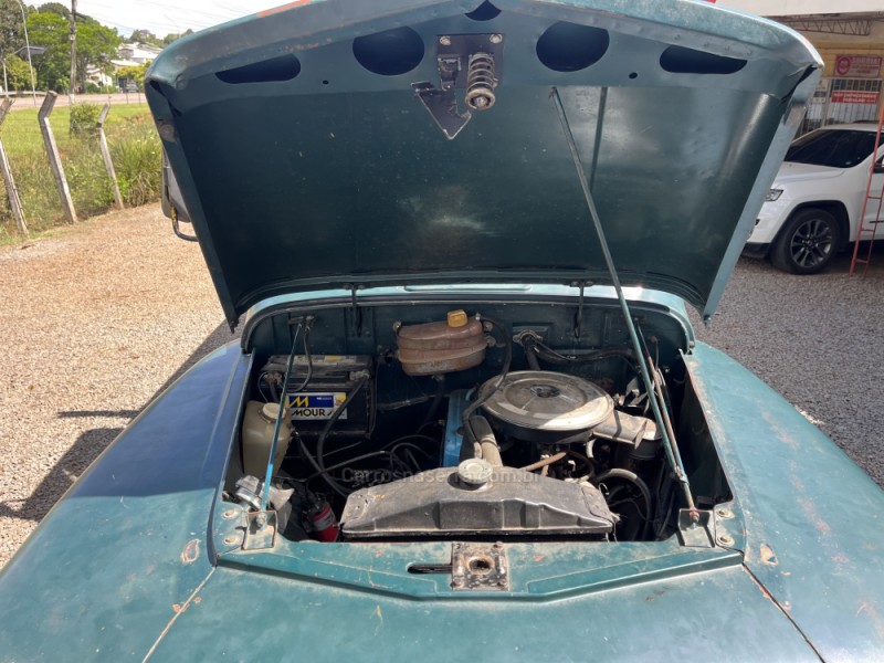 F-75 2.3 4X4 PICK-UP MANUAL - 1966 - GUAPORé